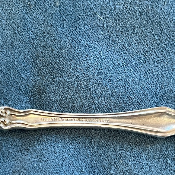 Westmoreland George and Martha sterling demitasse spoons, set of 6. - Picture 3 of 6